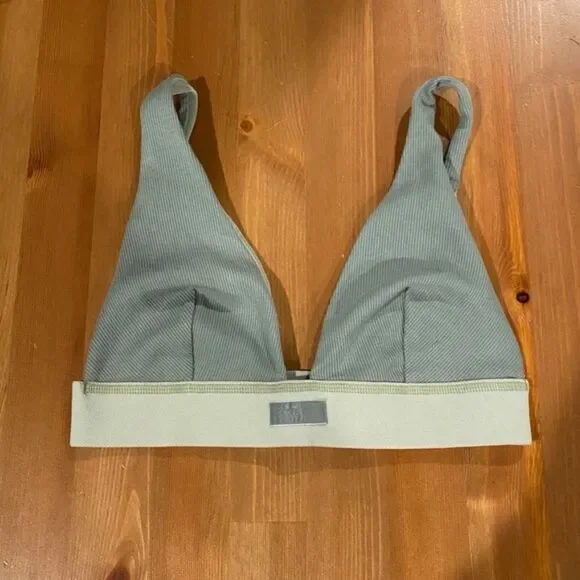 SKIMS Cotton Rib Plunge Bralette in Mineral S - Picture 3 of 5